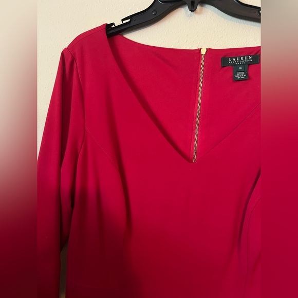 Lauren by Ralph Lauren Red Structured  & Fitted V Neck Dress Size 18 - Picture 4 of 16